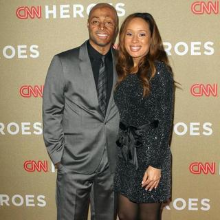 J.R. Martinez, Diana Jones in 2011 CNN Heroes: An All-Star Tribute