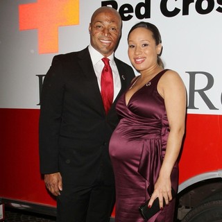 J.R. Martinez, Diana Jones in American Red Cross Annual Red Tie Affair