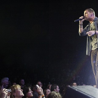 Rob Thomas, Matchbox 20 in Matchbox 20 Performing Live in Concert