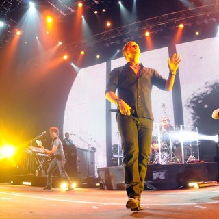 Matchbox 20 Performing live