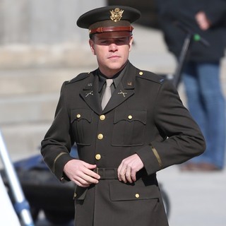 Matt Damon in On The Set of Movie The Monuments Men - matt-damon-on-set-the-monuments-men-04