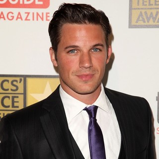 Matt Lanter in 2012 Critics' Choice TV Awards - Arrivals - matt-lanter-2012-critics-choice-tv-awards-01