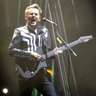 Matthew Bellamy, Muse in The MTV EMA's 2012 - Show