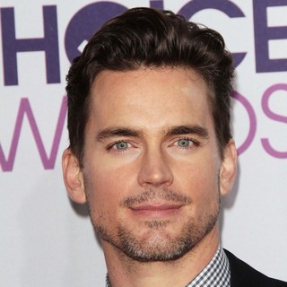 Matthew Bomer in People's Choice Awards 2013 - Red Carpet Arrivals