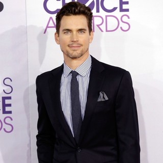 Matthew Bomer in People's Choice Awards 2013 - Red Carpet Arrivals