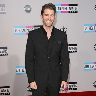 Matthew Morrison in 2011 American Music Awards - Arrivals