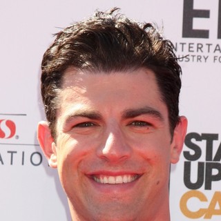Max Greenfield in Stand Up To Cancer 2012 - Arrivals