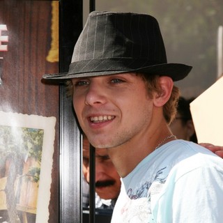 Max Thieriot in Premiere of Kit Kittredge