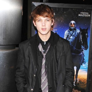 Max Thieriot in The Warner Bros. Premiere of The Astronaut Farmer - Arrivals
