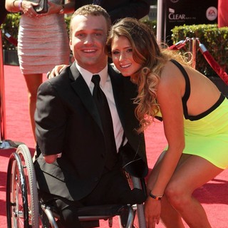 Kyle Maynard, Anastasia Ashley in 2012 ESPY Awards - Red Carpet Arrivals
