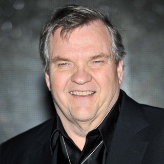 Meat Loaf in Meat Loaf Signs Copies of His Album Hell in A Handbasket