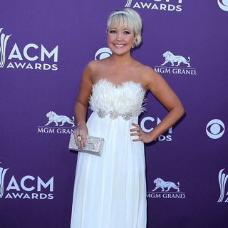 Meghan Linsey, Steel Magnolia in 2012 ACM Awards - Arrivals