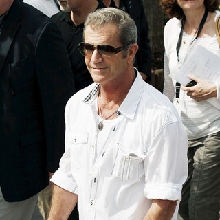Mel Gibson in 2011 Cannes International Film Festival - Day 8 - The Beaver - Photocall