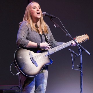 Melissa Etheridge Perfoming for Meet The Musician: Melissa Etheridge - melissa-etheridge-meet-the-musician-04