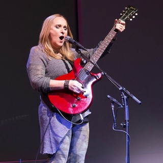 Melissa Etheridge Perfoming for Meet The Musician: Melissa Etheridge - melissa-etheridge-meet-the-musician-06