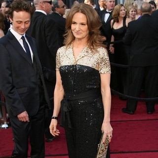 Melissa Leo in 84th Annual Academy Awards - Arrivals