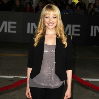 Melissa Rauch in The Premiere of In Time - Arrivals