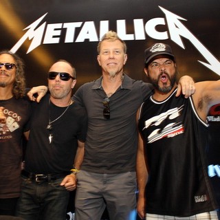 Metallica Hold A Press Conference - metallica-press-conference-03