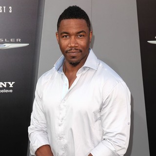 Michael Jai White in Los Angeles Premiere of Total Recall - michael-jai-white-premiere-total-recall-05