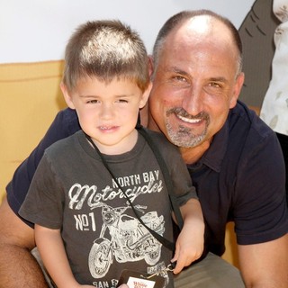 Michael Papajohn, Sean Papajohn in Winnie the Pooh Premiere