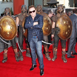 Mickey Rourke in Mickey Rourke Is Honoured with A Hand and Footprint Ceremony