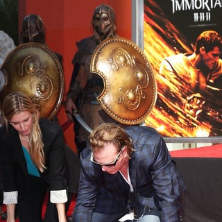 Mickey Rourke in Mickey Rourke Is Honoured with A Hand and Footprint Ceremony