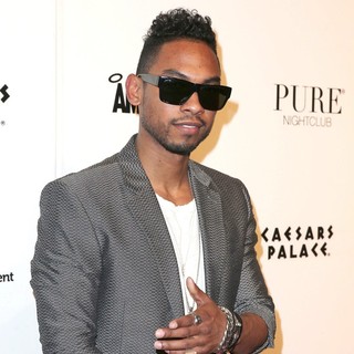 Miguel in Pure Nightclub Heats Up Industry Tuesdays with Miguel