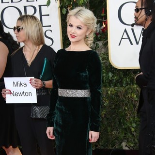 Mika Newton in 70th Annual Golden Globe Awards - Arrivals
