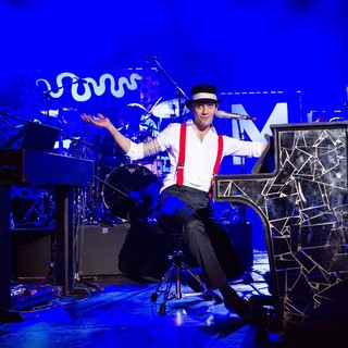 Mika in Mika Performing Live