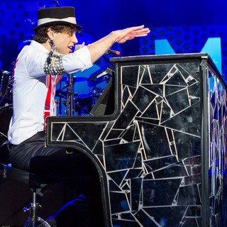 Mika in Mika Performing Live