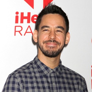 Mike Shinoda, Linkin Park in 2012 iHeartRadio Music Festival - Day 2 - Arrivals