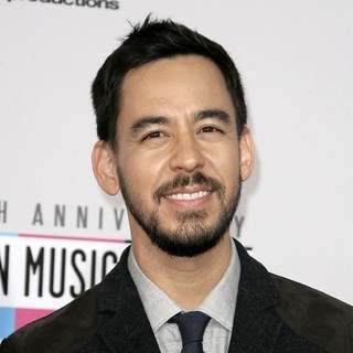 Mike Shinoda, Linkin Park in The 40th Anniversary American Music Awards - Arrivals