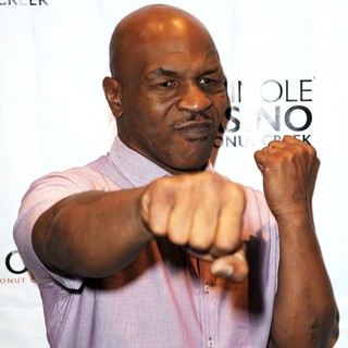 Mike Tyson Appears at The Seminole Casino Coconut Creek