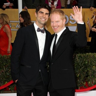 Justin Mikita, Jesse Tyler Ferguson in 19th Annual Screen Actors Guild Awards - Arrivals