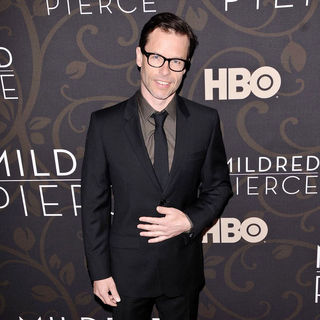 Guy Pearce in The New York Premiere of "Mildred Pierce" - Arrivals