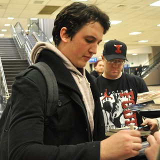 Miles Teller in Celebrities Arrive at Salt Lake City International Airport for The 2013 Sundance Film Festival - miles-teller-arrive-at-salt-lake-city-international-airport-01