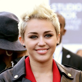 Miley Cyrus in Mercedes-Benz New York Fashion Week Autumn-Winter 2013 - Rachel Zoe - Departures