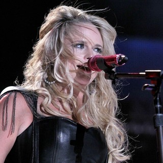 Miranda Lambert, Pistol Annies in 2012 CMA Music Festival Performances - Day 1