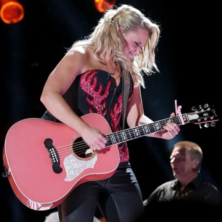 Miranda Lambert in The 2013 CMA Music Festival - Day 1 - miranda-lambert-2013-cma-music-festival-09