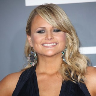Miranda Lambert in 55th Annual GRAMMY Awards - Arrivals - miranda-lambert-55th-annual-grammy-awards-01
