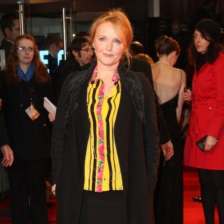 War Horse - UK Film Premiere - Arrivals - miranda-richardson-uk-premiere-war-horse-04