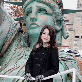 Miranda Cosgrove in 84th Macy's Thanksgiving Day Parade