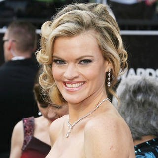 Missi Pyle in 84th Annual Academy Awards - Arrivals