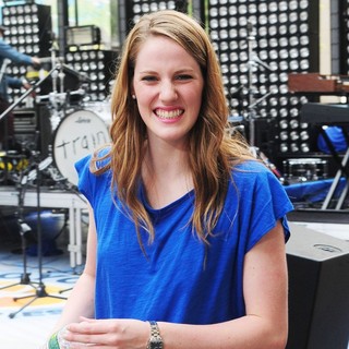 Missy Franklin in Train Performing Live During The Today Show Summer Concert Series
