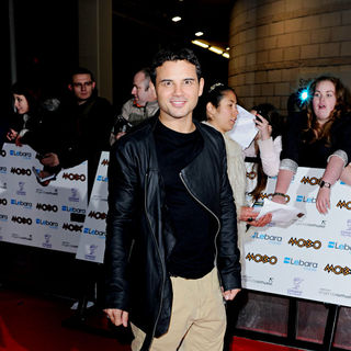 Ryan Thomas in MOBO Awards 2010
