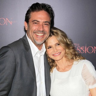 Jeffrey Dean Morgan, Kyra Sedgwick in The Premiere of The Possession - Arrivals