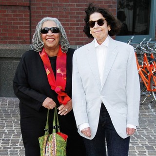 Special Screening of The Debt - Outside Arrivals - morrison-lebowitz-screening-the-debt-01