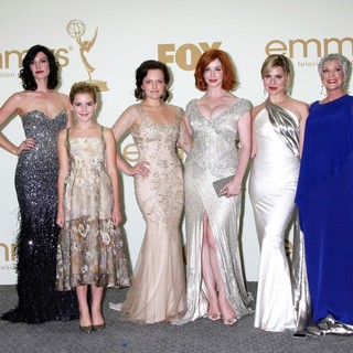 Jessica Pare, Kiernan Shipka, Elisabeth Moss, Christina Hendricks, Cara Buono, Randee Heller in The 63rd Primetime Emmy Awards - Press Room