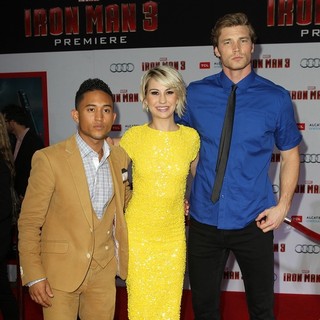 Tahj Mowry, Chelsea Staub, Derek Theler in Iron Man 3 Los Angeles Premiere - Arrivals