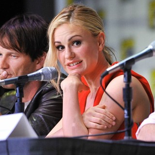 Stephen Moyer, Anna Paquin in 2011 Comic Con Convention - Day 2 - True Blood - Press Conference